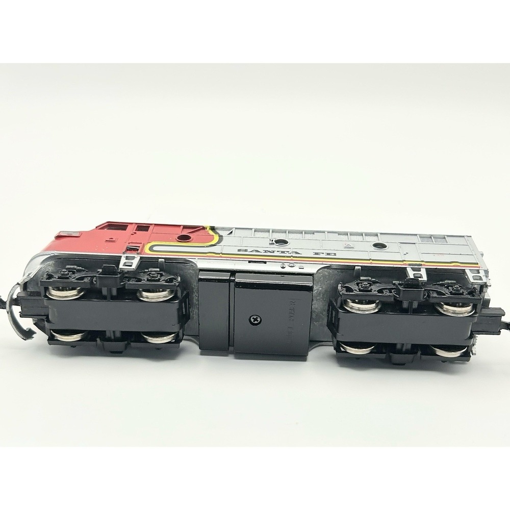 Model Power HO Scale Santa Fe Diesel Locomotive Engine Untested Read: SEE PHOTOS - Picture 11 of 12
